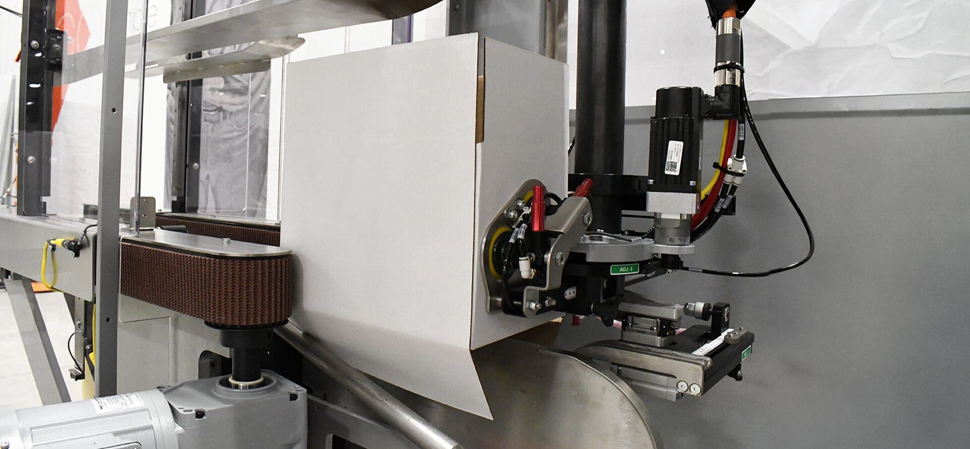 What Is A Case Erector and How Does It Work?